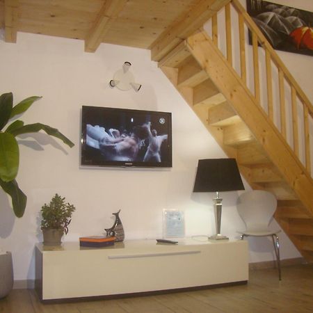 דירות קטאניה Exclusive House In The Center מראה חיצוני תמונה