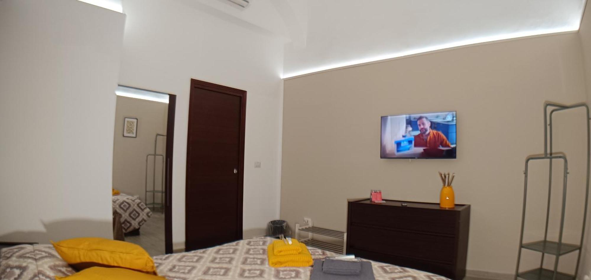 דירות קטאניה Exclusive House In The Center מראה חיצוני תמונה